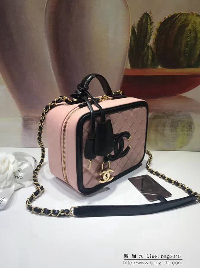 香奈兒CHANEL93342四方盒化妝包 2018新品魚子醬牛皮包 DSC1818